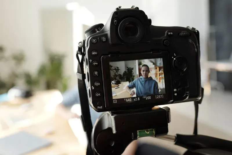 Weekly Product Vlog Workflow for a Direct-to-Consumer Brand